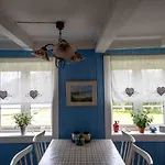 On The Scenic Kveoya Island Casa vacanze *
